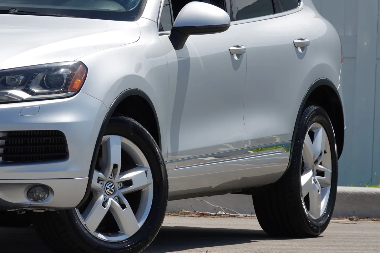 2014 Volkswagen Touareg Lux - Photo 23