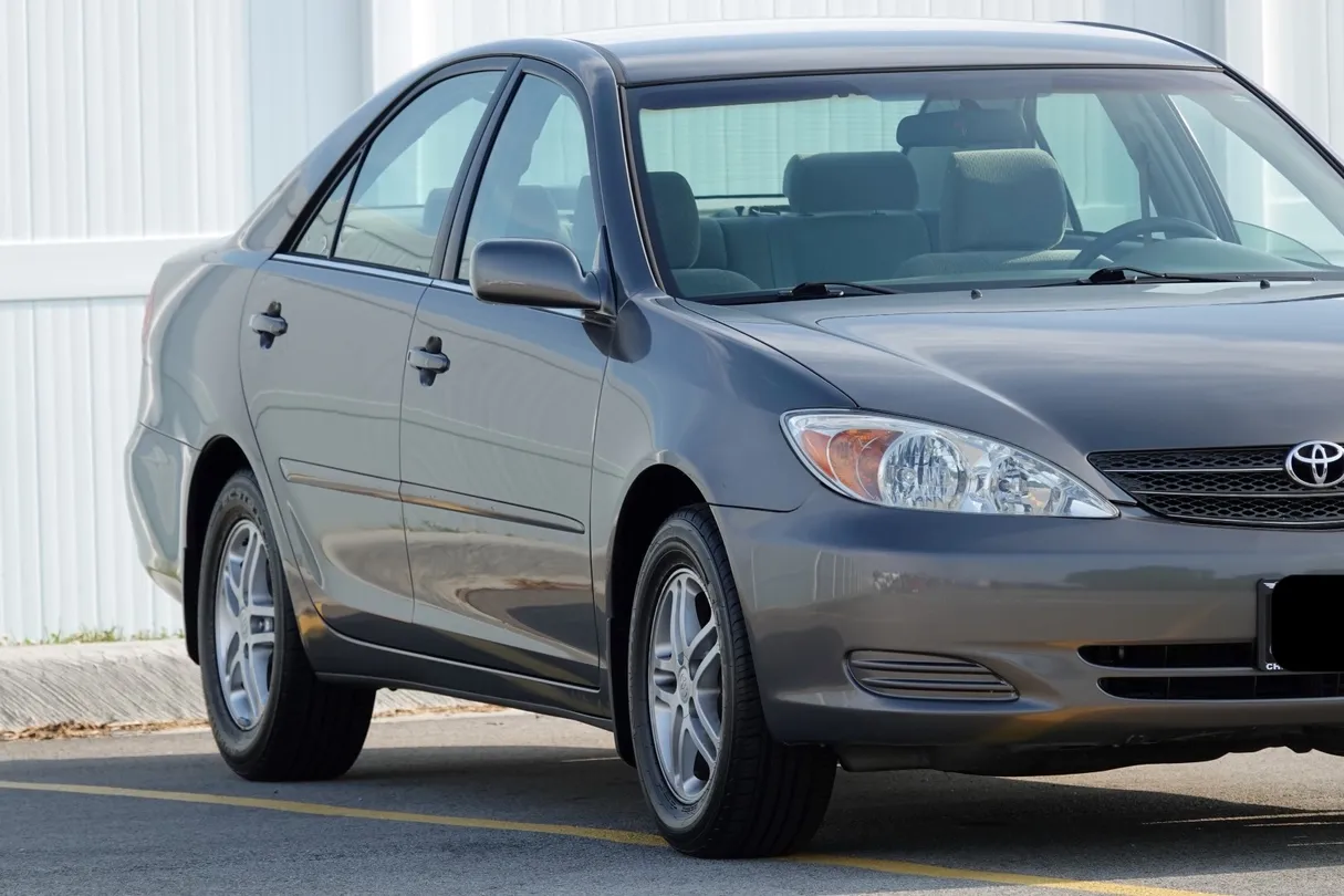 2002 Toyota Camry LE - Photo 23