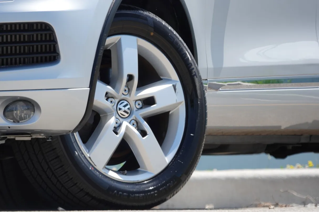 2014 Volkswagen Touareg Lux - Photo 24