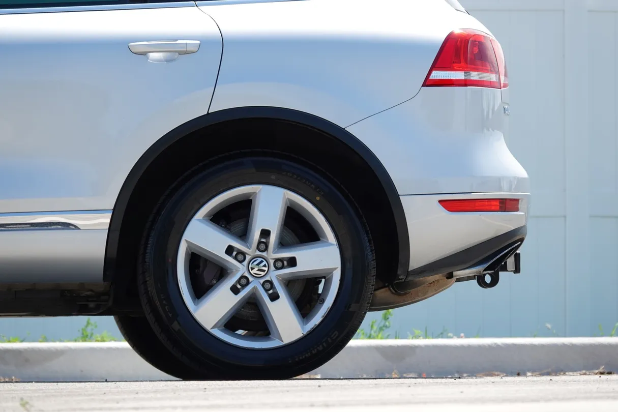 2014 Volkswagen Touareg Lux - Photo 28