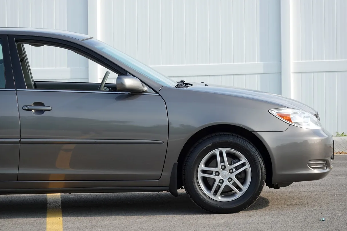 2002 Toyota Camry LE - Photo 28