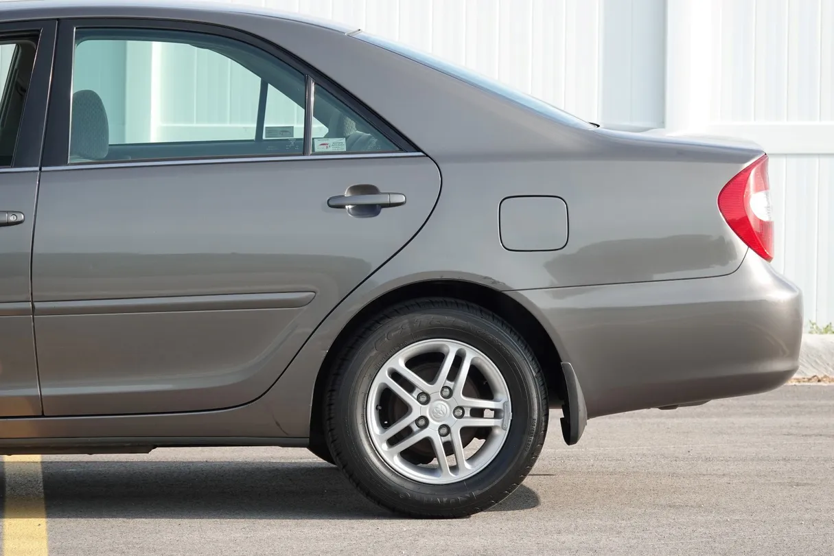 2002 Toyota Camry LE - Photo 30