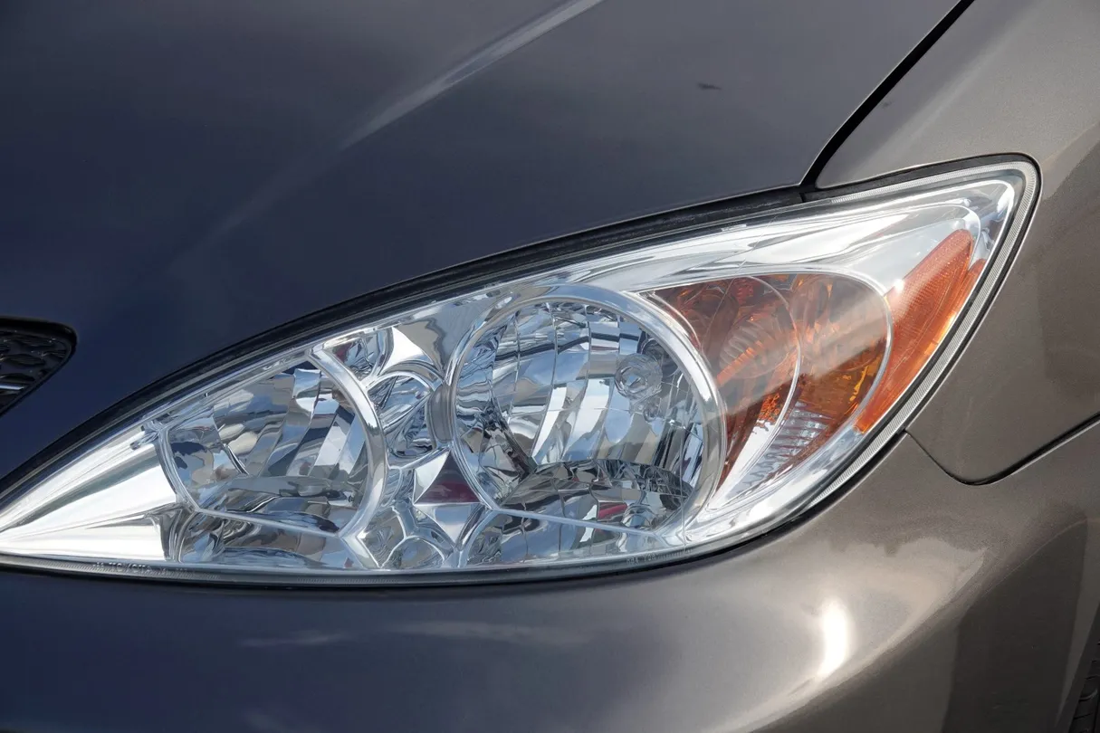 2002 Toyota Camry LE - Photo 32