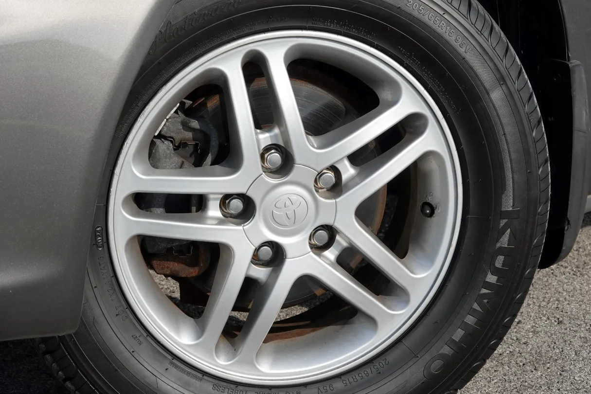 2002 Toyota Camry LE - Photo 41