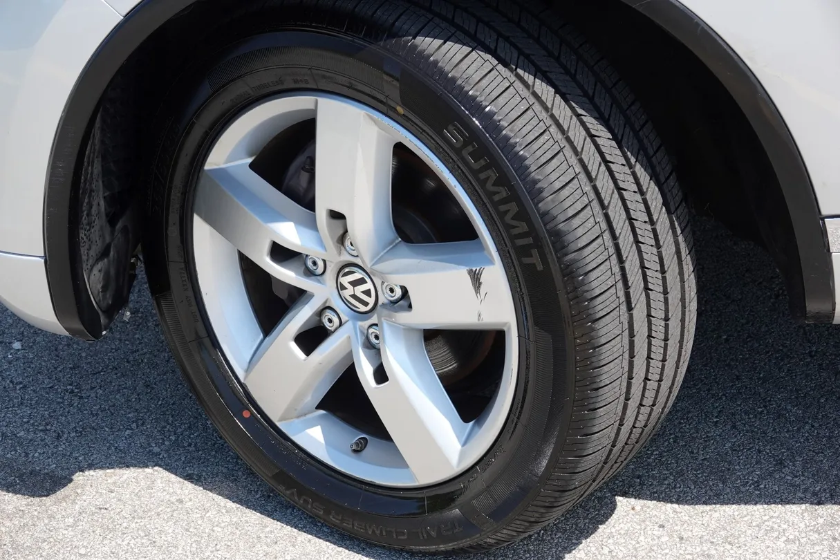 2014 Volkswagen Touareg Lux - Photo 47