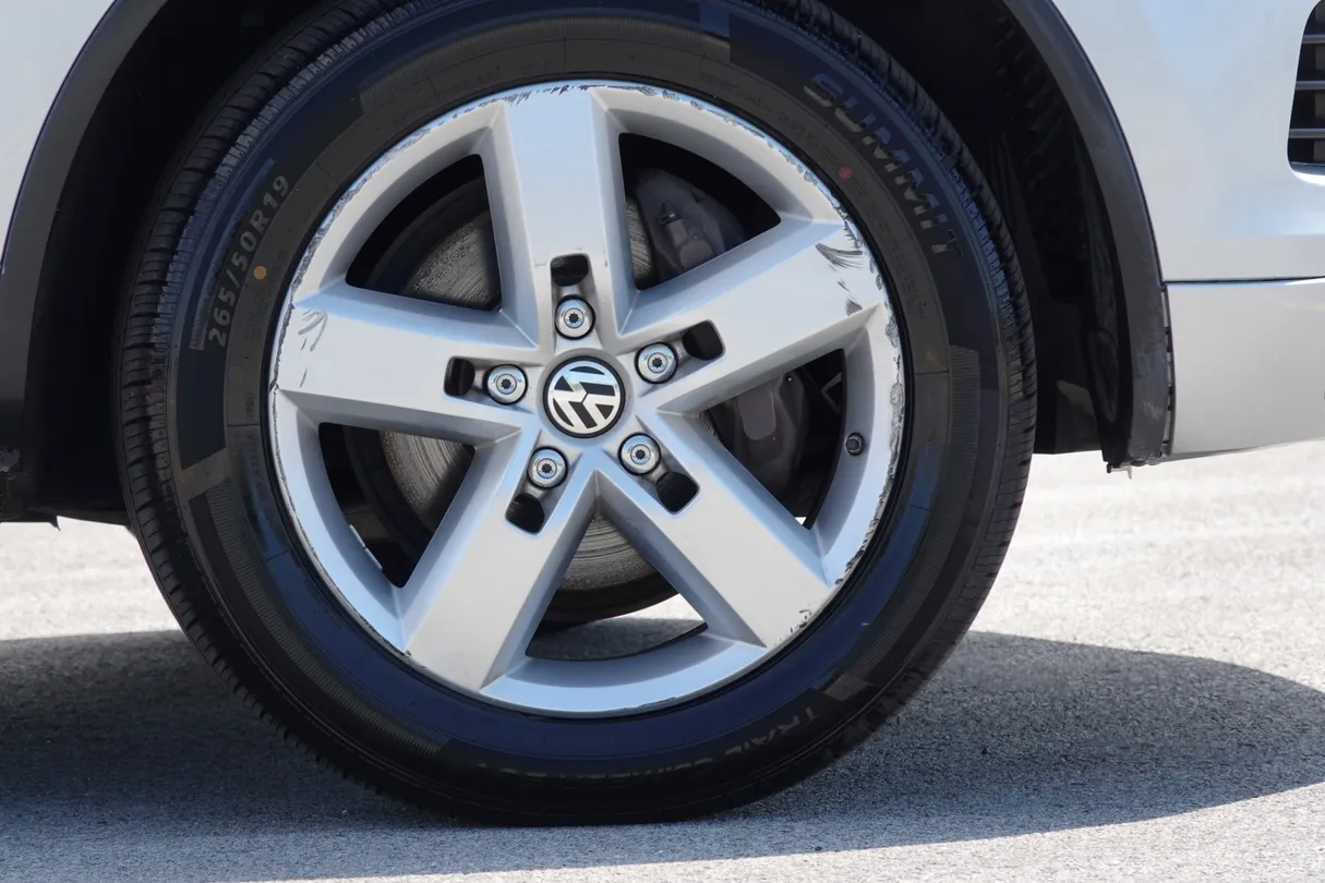 2014 Volkswagen Touareg Lux - Photo 49