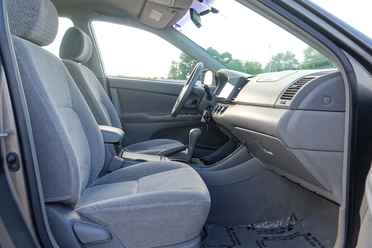 2002 Toyota Camry LE - Photo 53