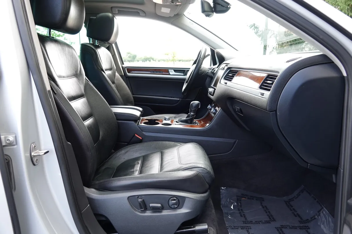 2014 Volkswagen Touareg Lux - Photo 61
