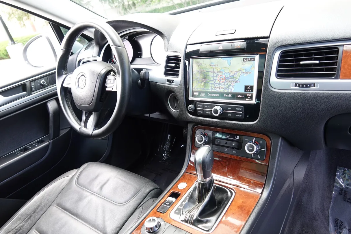 2014 Volkswagen Touareg Lux - Photo 62
